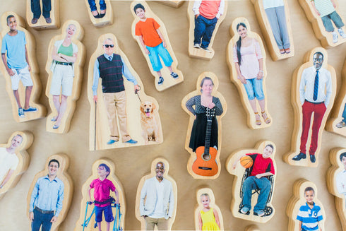 THE FRECKLED FROG - Everyone's Family - Wooden People
